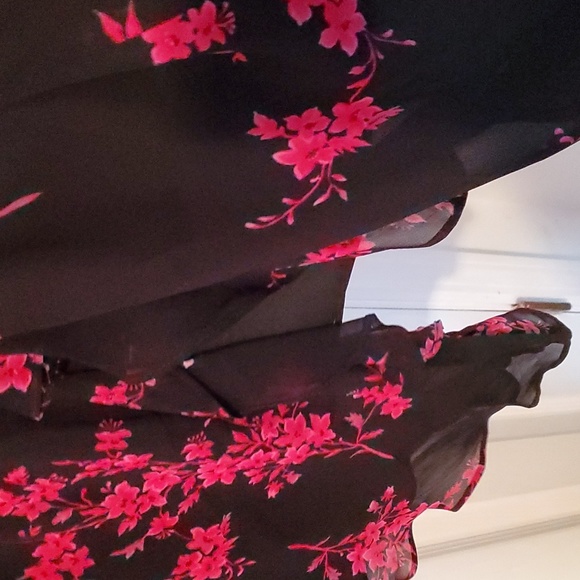 Handkerchief hem Donna Rico skirt with built-in slip (16W) - Picture 5 of 7